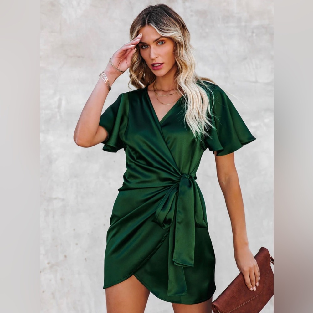 Vici frame of mind satin wrap dress in Hunter Green
